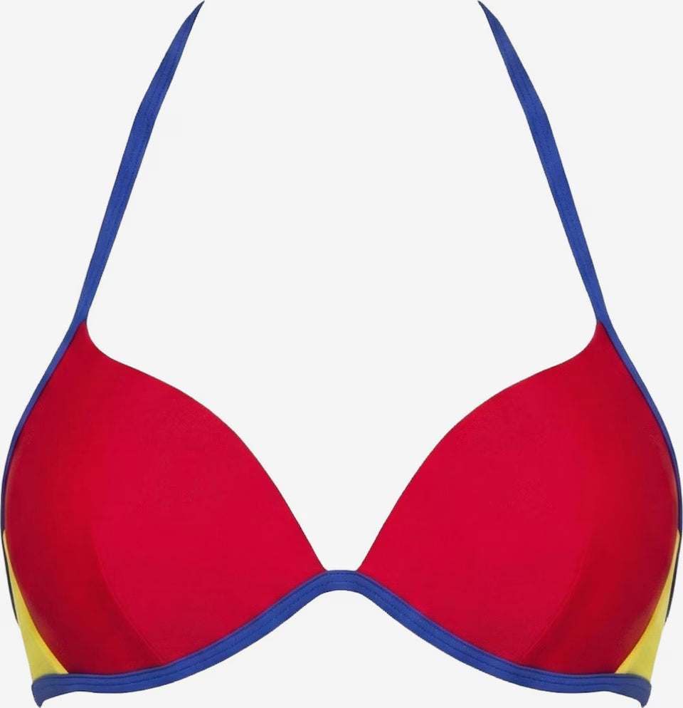 Studioaufnahme Vorderansicht des roten Push-up Bikinioberteil