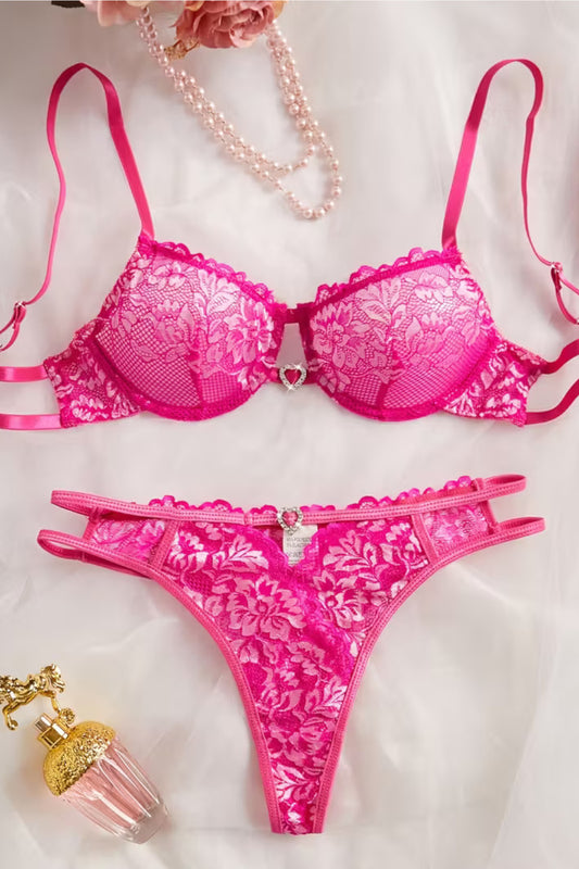 Pinkes Spitzen-Dessous-Set für Damen mit BH ohne Push-up und passendem String – elegant und feminin