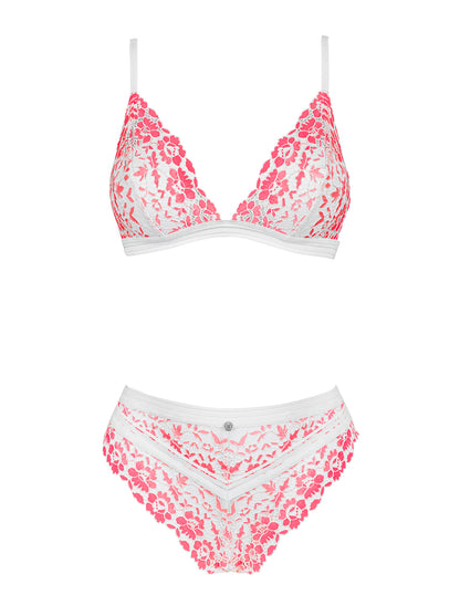 Bloomys a beautiful pink set made of soft and elastic material with delicate floral lace