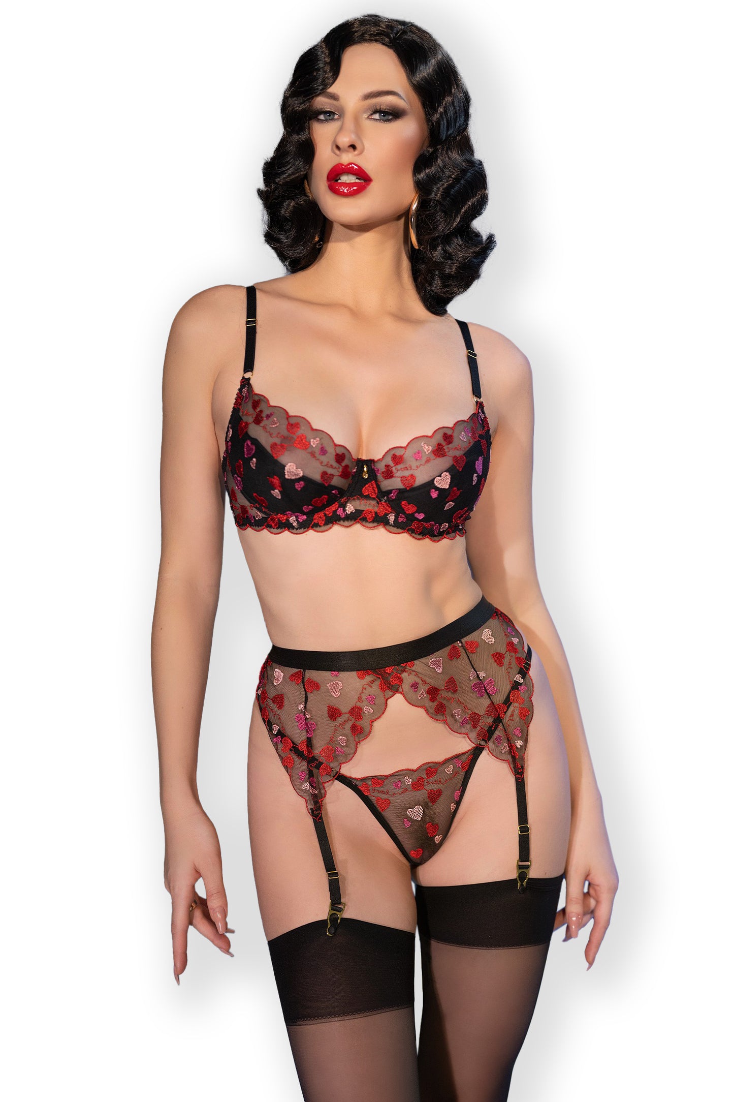 Exclusive Chilirose set of bra, garter belt, thong and stockings. In a combination of translucent mesh