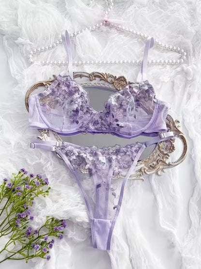 Violettes Spitzen Dessous Set mit floraler Stickerei – Luxus Lingerie für Damen