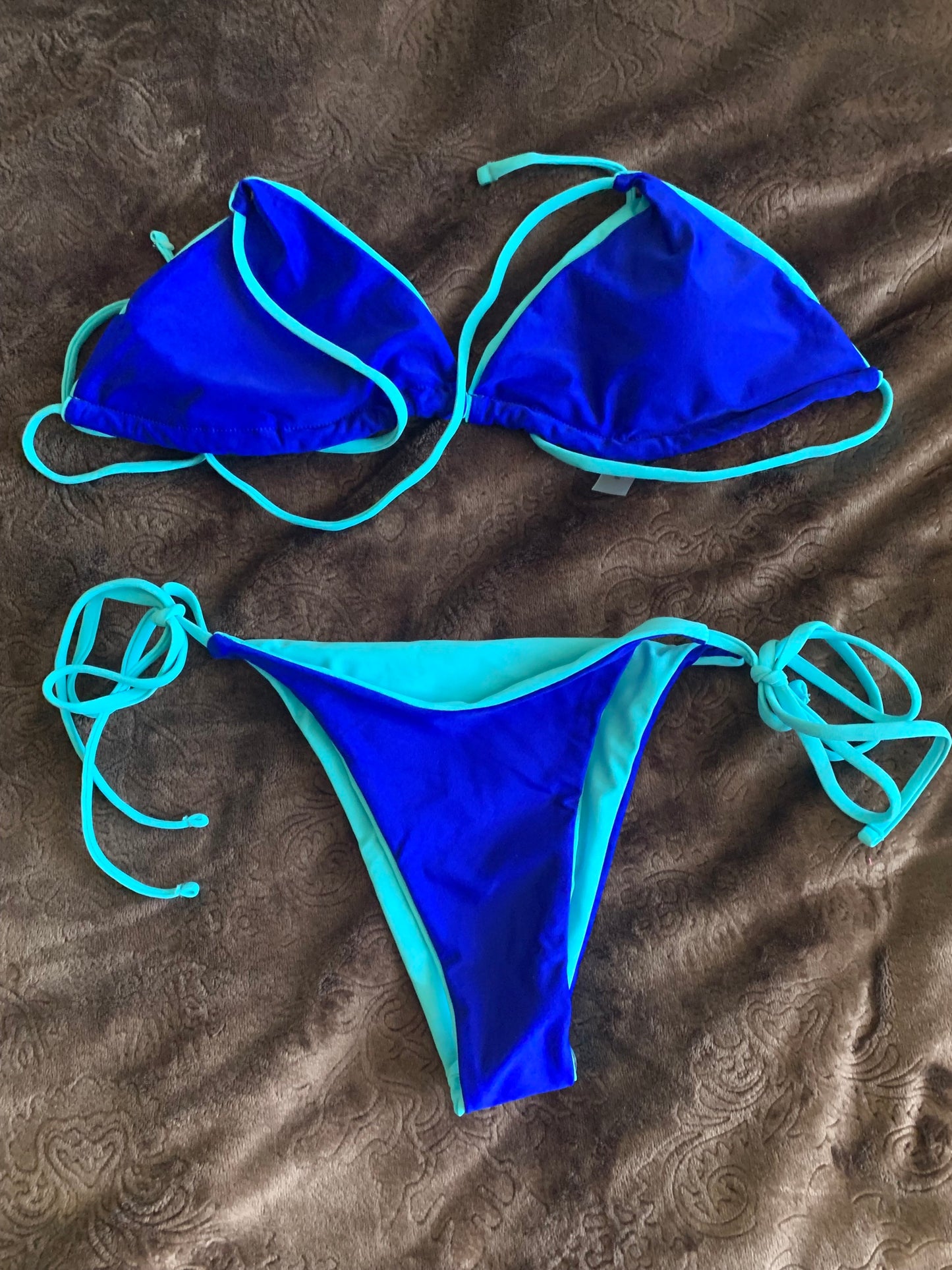 Neckholder Triangel Bikini in knalligen Neon Farben