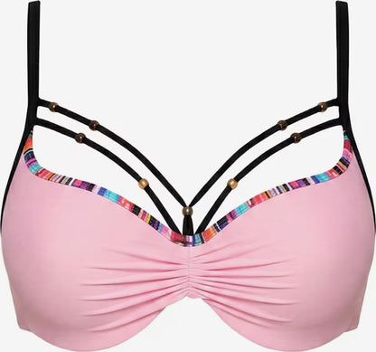 Detailansicht des rosa Push-up Bikini-Oberteils mit Bügeln und schwarzen Dekobändern