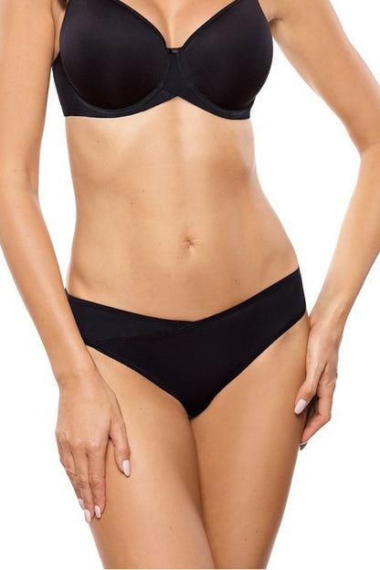 Klassischer String Tanga aus glattem Strick 129995