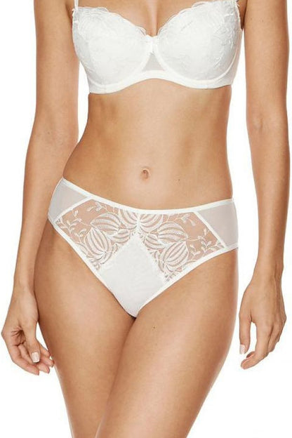 Klassisches Höschen aus weichem Tüll und floraler Stickerei 197770