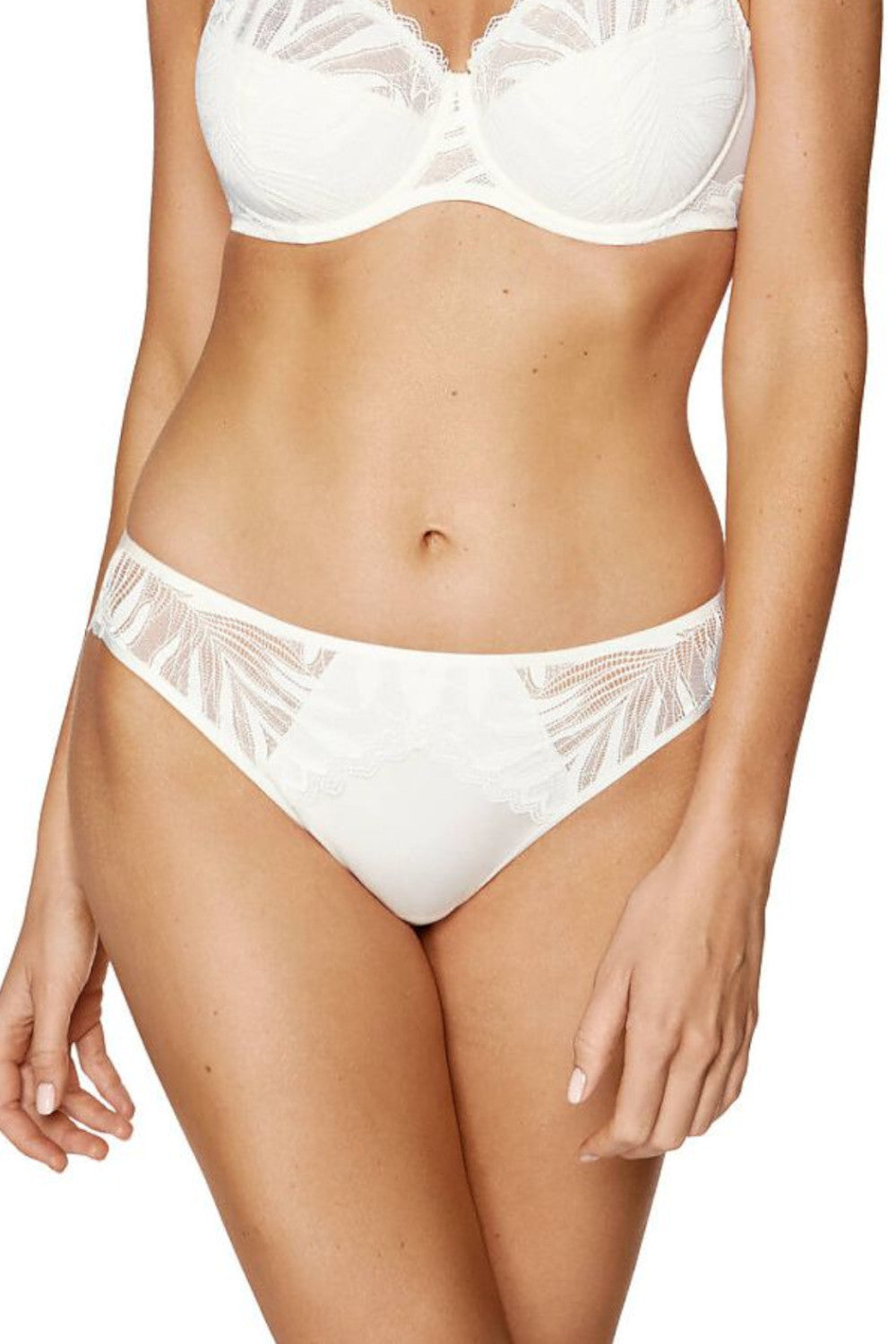 gemustertes Spitzen Höschen mit dekorativem Ausschnitt 213657