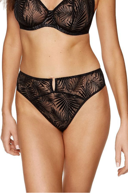 Brasilianischer String Tanga lässt den Po runder wirken 217428