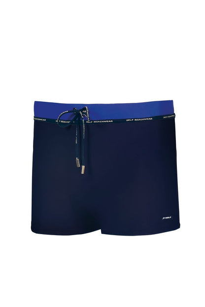 Herren Badeboxer in Marineblau mit blauem Bund, Kordelzug und sportlichem Logo-Detail in der Vorderansicht