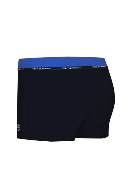Rückansicht der Herren Badeboxer in Marineblau mit blauem Bund und elastischer Passform