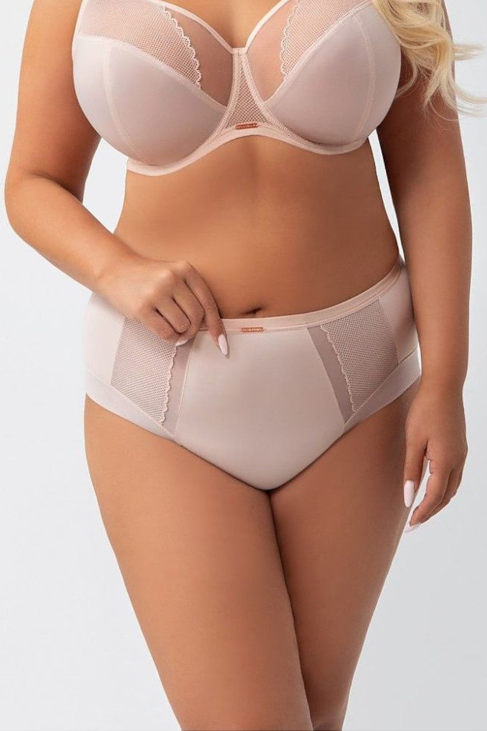 Hoch geschnittene Damen Slips – Weiche Mikrofaser, flacher Bund, femininer Spitzen-Look 212772