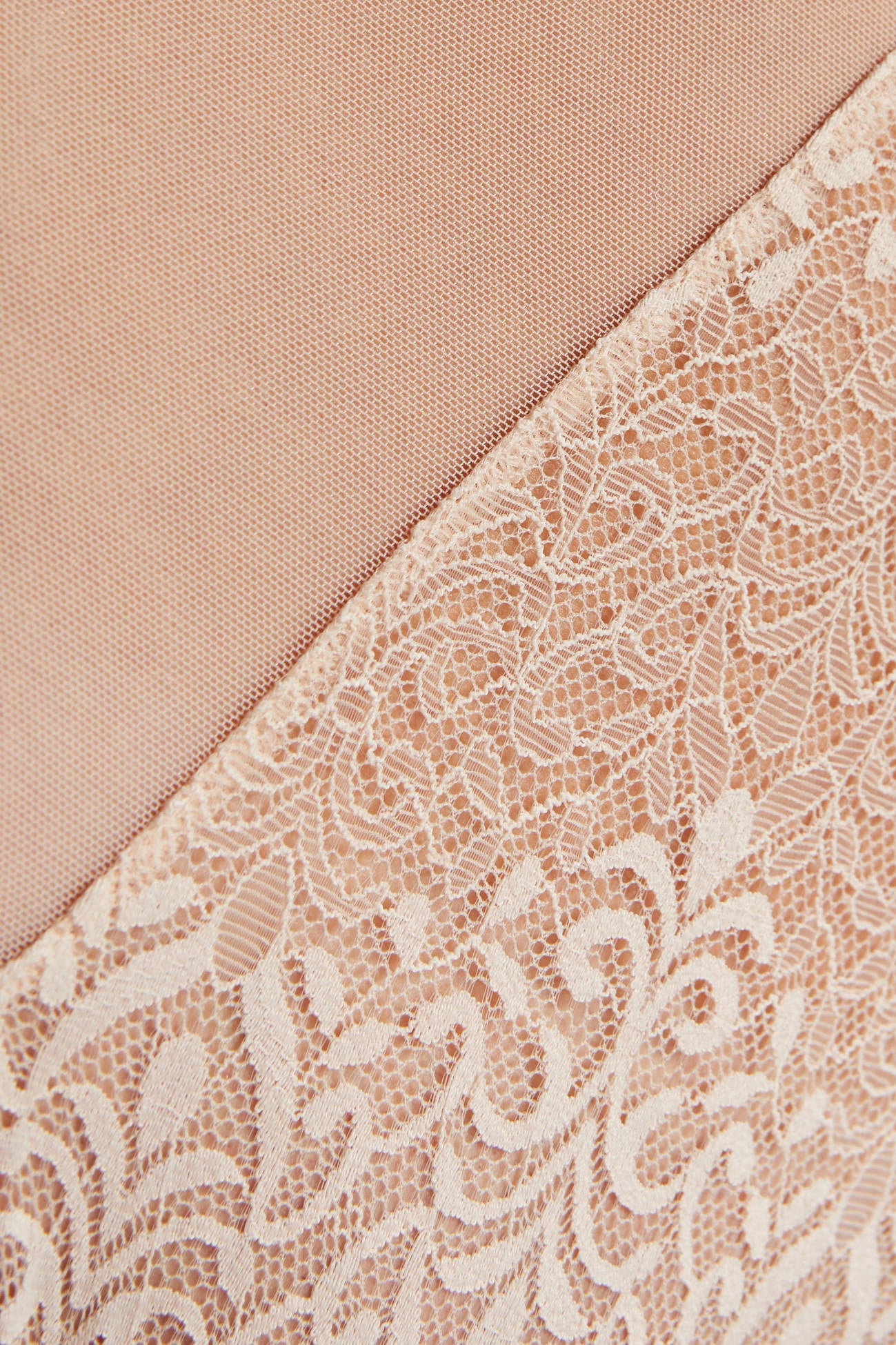 Feminines Höschen aus Tüll und orientalisch gemustertem Plissee 171866